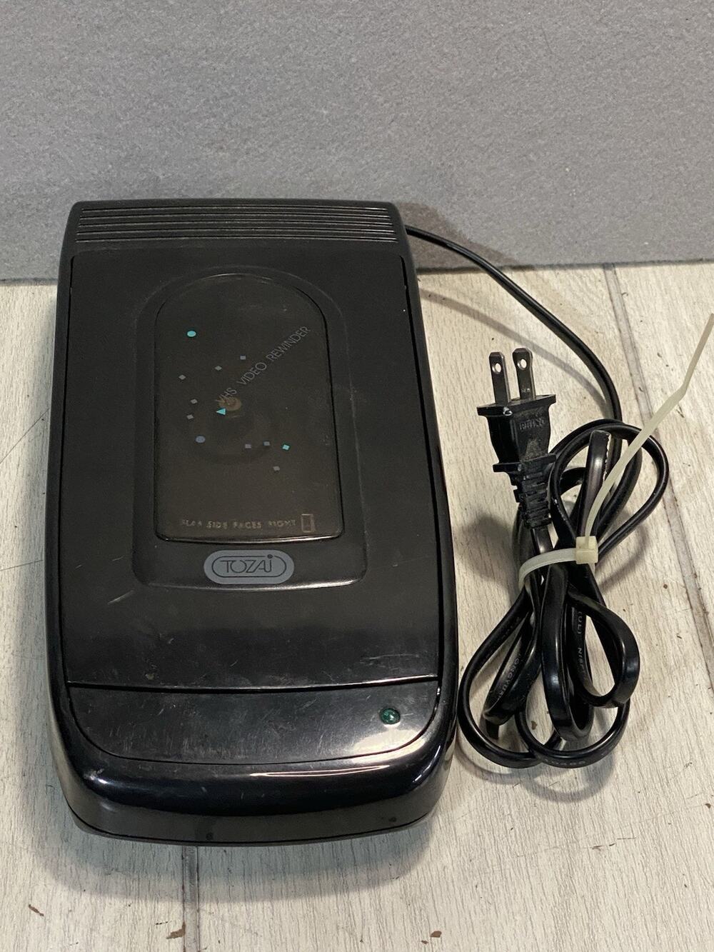 TOZAJ/TOZAI VHS Rewinder One-Way Automatic Black VCR Video Cassette 520 Works!
